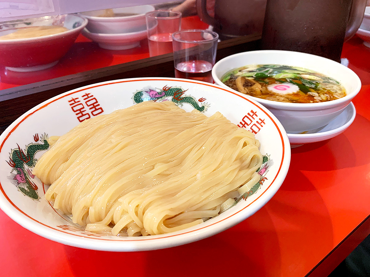 580【大阪・西長堀】なめらか艶やかな麺が美味すぎるつけそば「カドヤ食堂 本店」