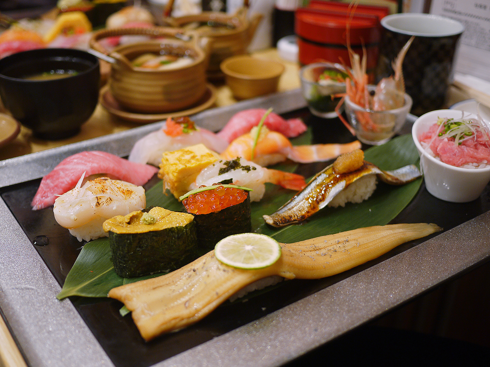 行列も納得！人気の高コスパ寿司ランチ「梅丘寿司の美登利」＠赤坂