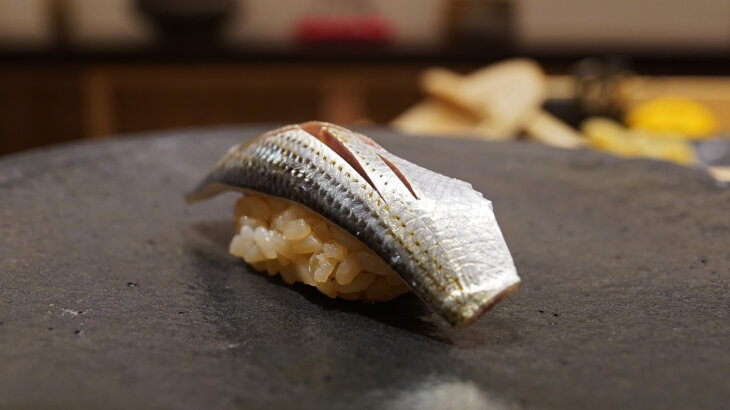 鮨 鈴木丨誠実な仕事が伝わる江戸前鮨を味わう＠東京・銀座